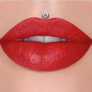 Jeffree star Confessional Velvet Trap Lipstick